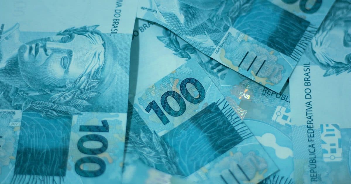 Carteira de investimentos ganhando um salário mínimo
